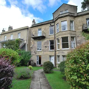 Elmbrook Apartment